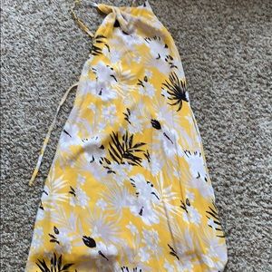 Halter Neck Tie Back Shift Dress